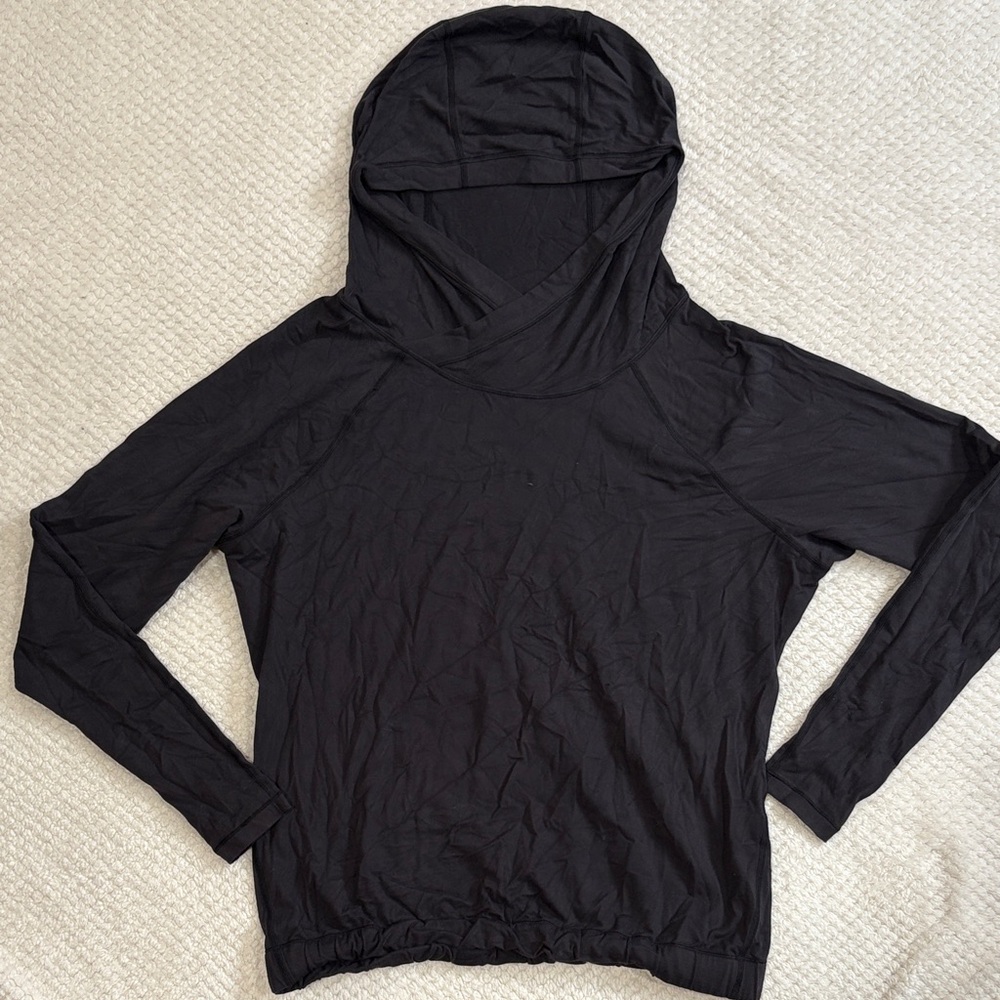 Lululemon Black Long Sleeve Hooded Top - Size 8